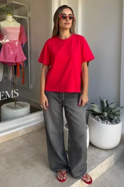 Boyfriend Tee Red