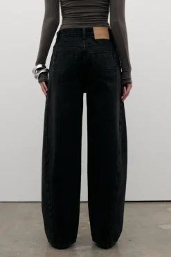 Brooklyn Barrel Leg Jean Backstage Black
