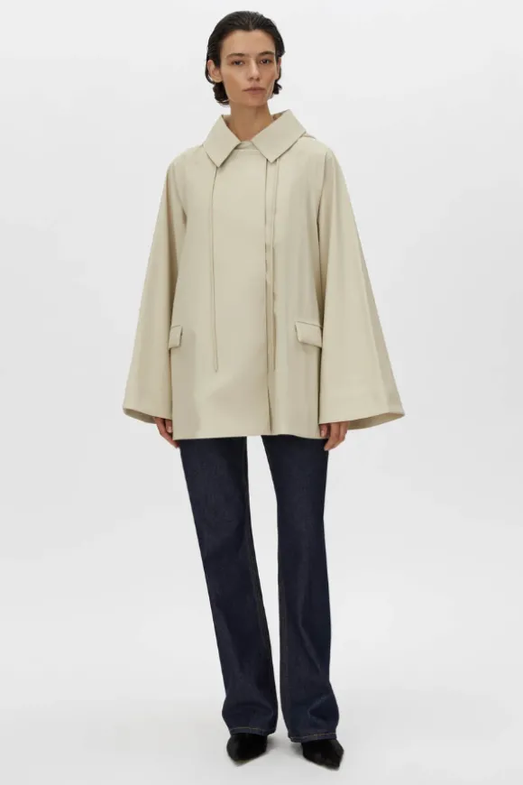 Memento Raincoat Alabaster