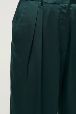 Relaxed Silk Boy Pant Green